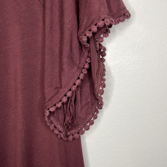 Red shirt with cut outs - Picture 6 of 6